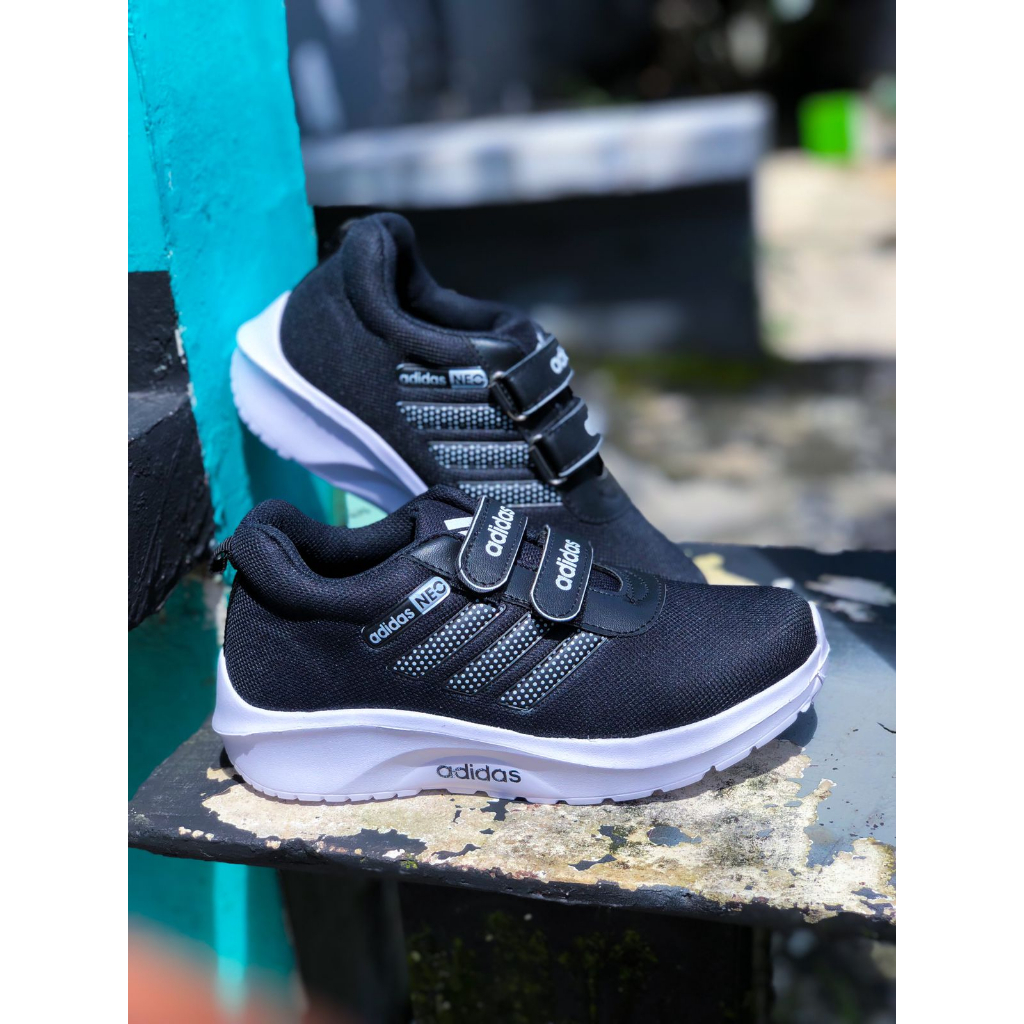 Sepatu Anak  / sepatu running sport anak perekat umur 1-10 tahun