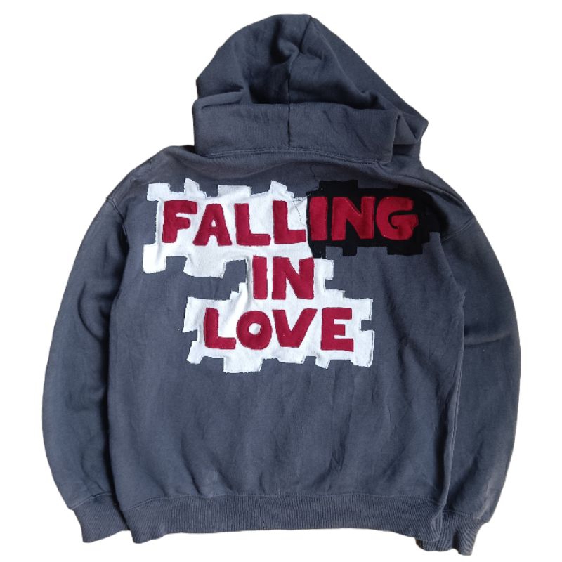 UNIQLO HOODIE REWORK "FALLING IN LOVE"