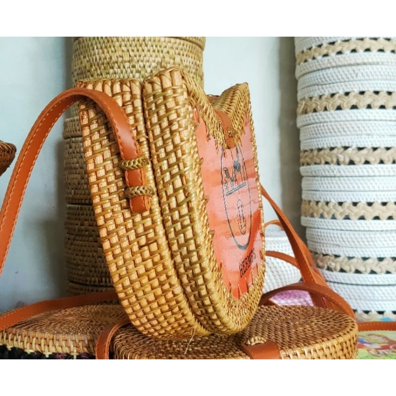 tas rotan,tas selempang,tas pinggang,tas wanita