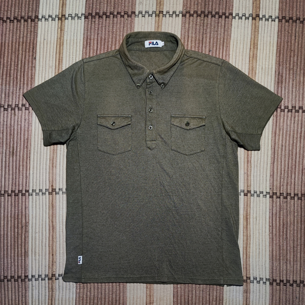 Kaos Polo Pria FILA Kaos Kerah Military Green Size L Branded Preloved