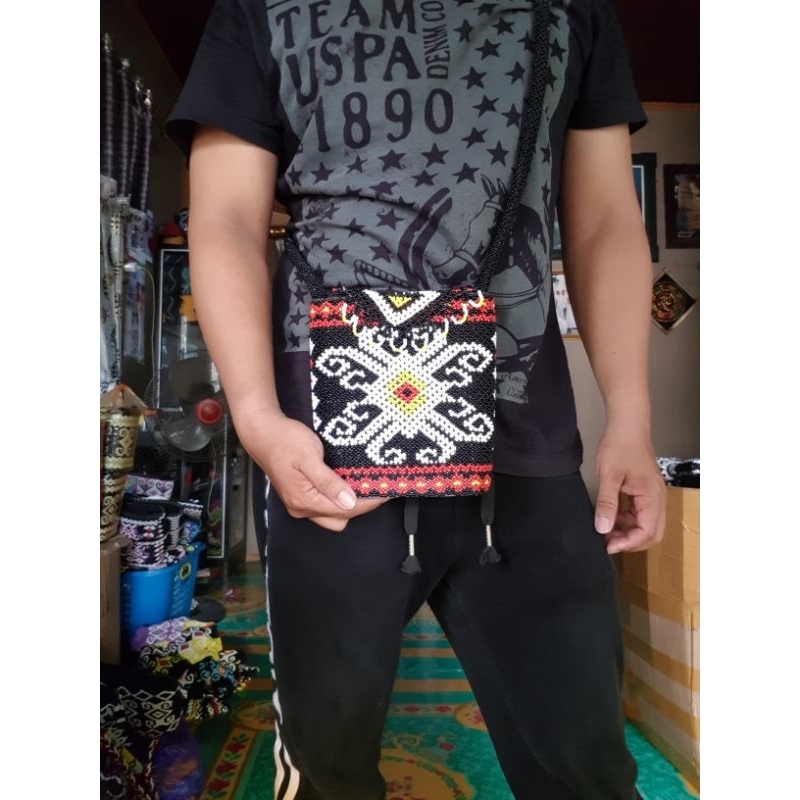 TAS SELEMPANG MANIK KHAS KALIMANTAN
