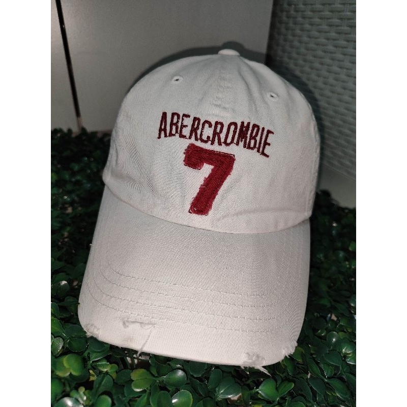 Topi Abercrombie second preloved ripped