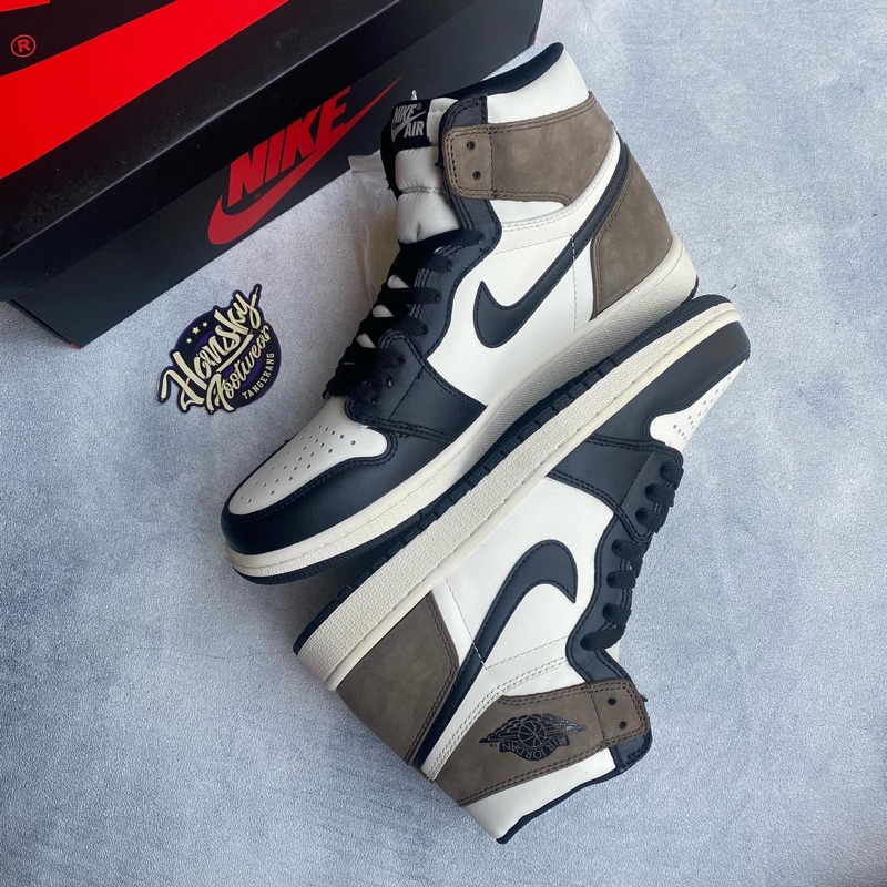 Jordan 1 Retro High Dark Mocha