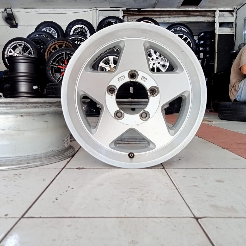 VELG SECOND OEM KATANA RING 15 LEBAR 7 ET 25 HOLE 5X139