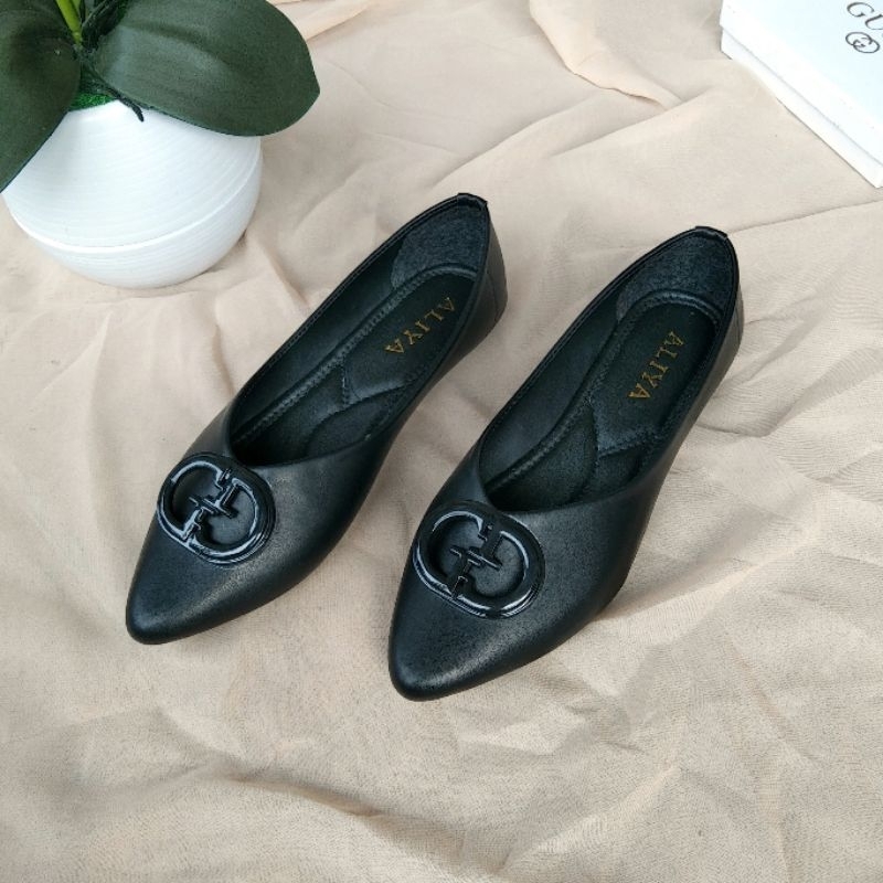 Aliyashoes Sepatu Flat Wanita Gisca