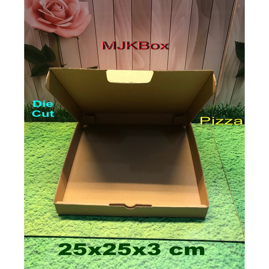 

kardus/karton/box.uk.25x25x3 cm..DIE CUT