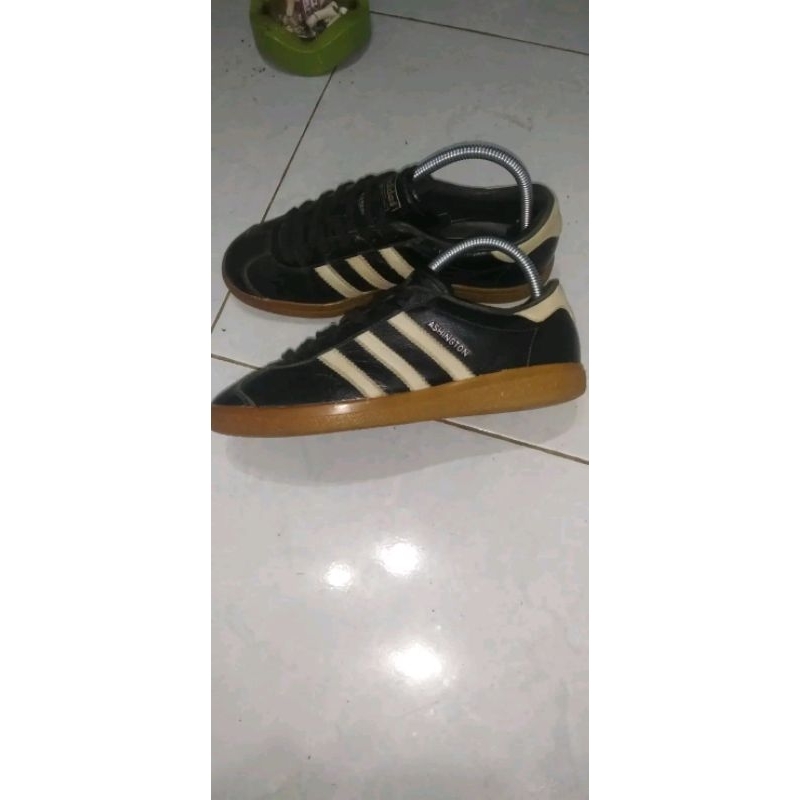 Adidas ashington Sz 38