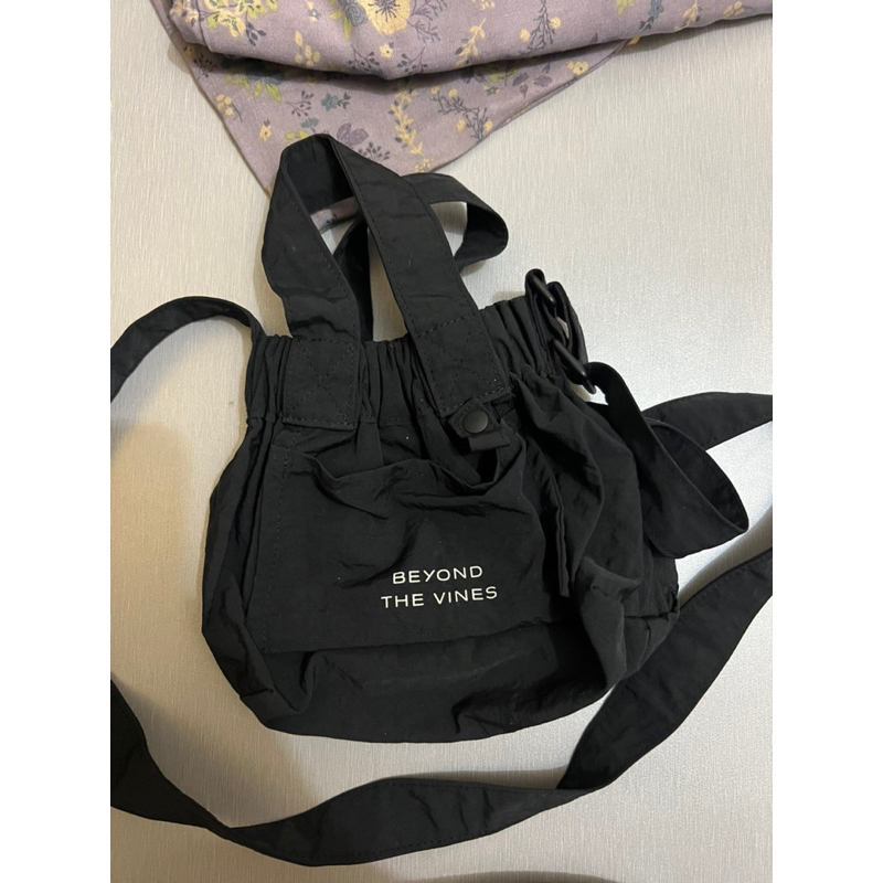 Beyond The Vines Micro Black - Preloved