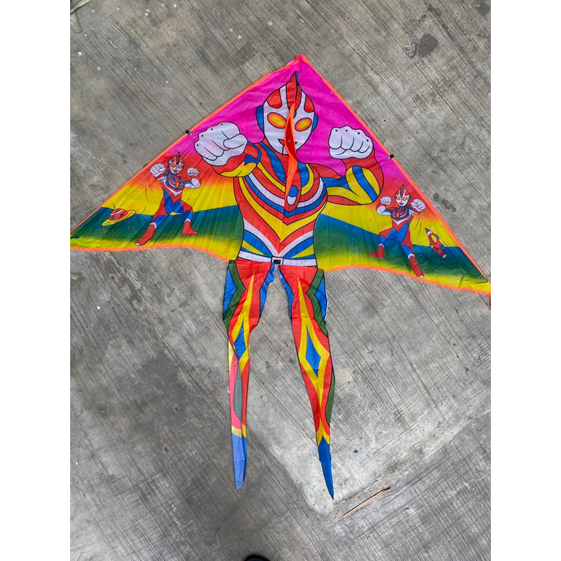 LAYANGAN KAIN ULTRAMEN BESAR
