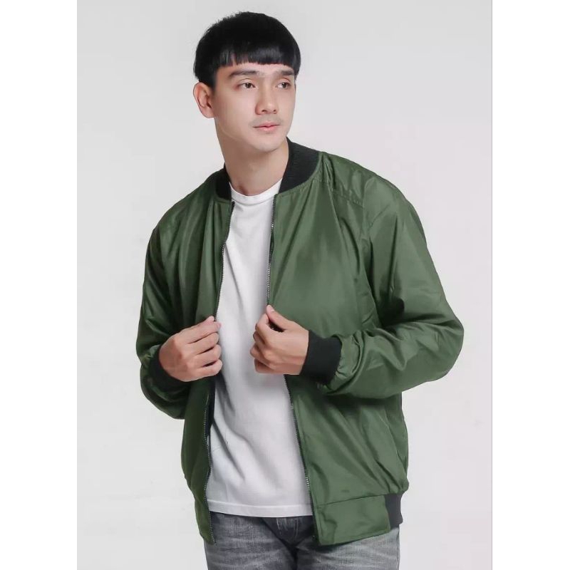Jaket polos pria , sweater parasut, sweater anti air