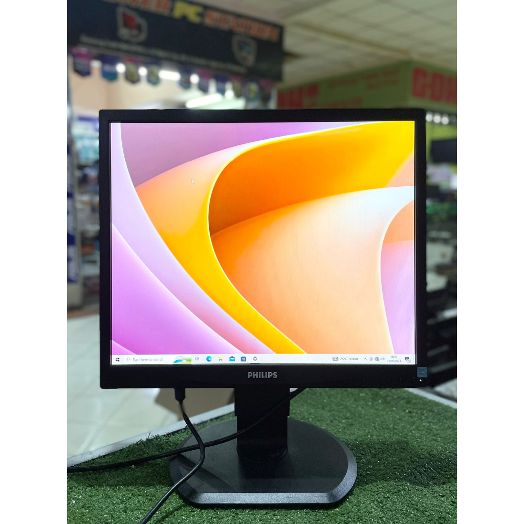 LED Monitor IPS 19 Inch kotak Philips