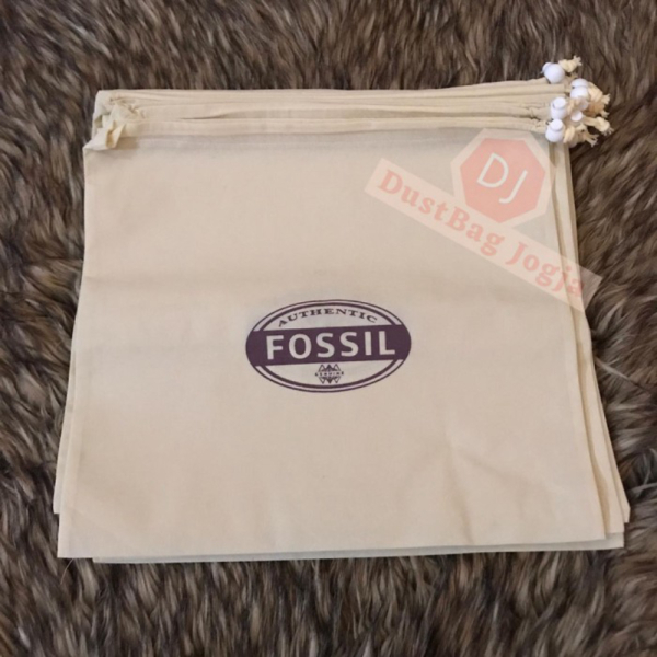 Promo DB FOSSIL ukuran M 30X35 DustBag Tas Serut Sarung Cover Dust Bag - Krem Diskon