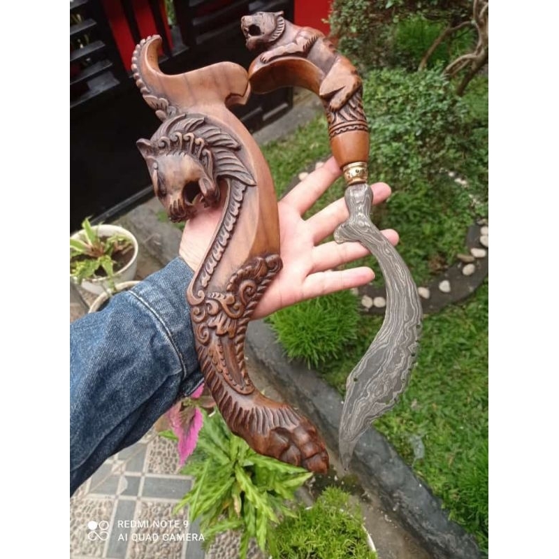 kujang Damaskus pamor