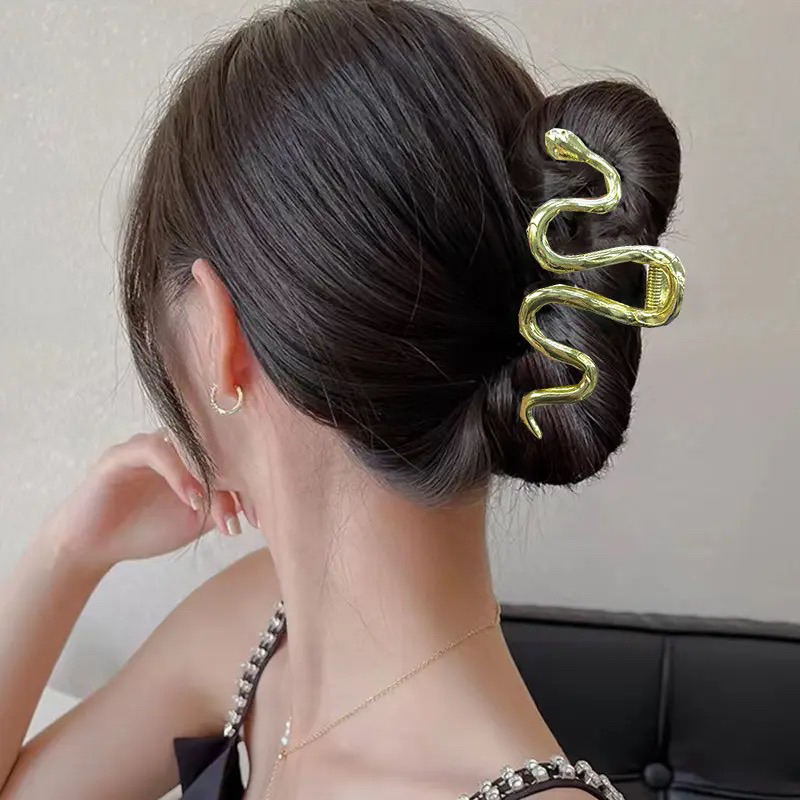 Jepit Rambut Model Gelombang Besar Aksen Kristal Berlian Imitasi Bahan Alloy Gaya Korea Untuk Wanita