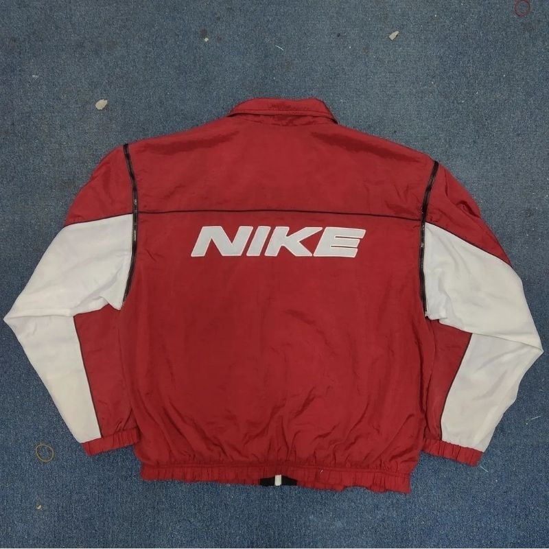 Windbreaker Nike Spellout