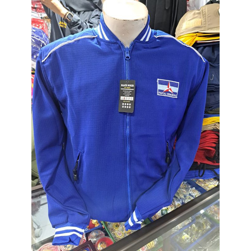 jaket demokrat
