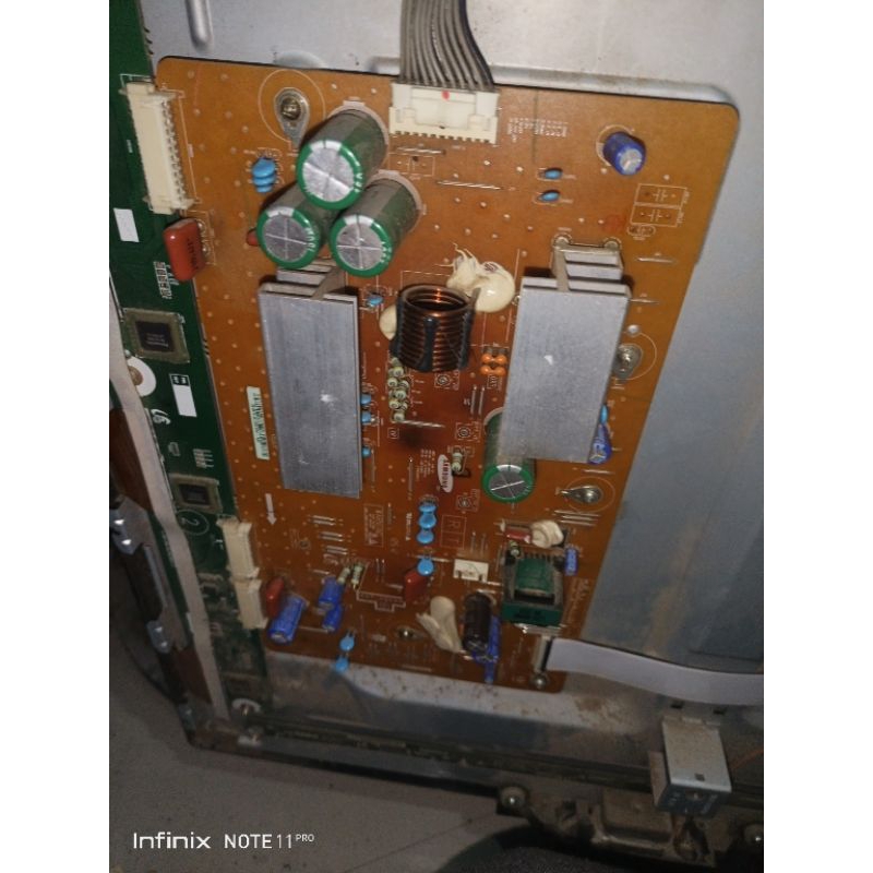 Y sus Y main plasma Samsung  43e400