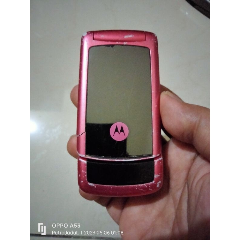 Motorola ROKR W220 Pink Not Nokia E90 E7 N90 N91 N92 N93i E70 N96 9500 9300i 8800 8600 N8 Sony Erics