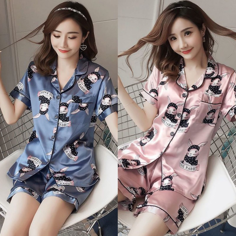 Ready Stock!!! Baju Tidur Piyama Set Bahan Satin Motif Lengan Pendek Celana Pendek/ Piyama Import / Super High Quality / Baju Tidur Import / Baju Tidur Murah / Piyama Set / Baju Tidur Set