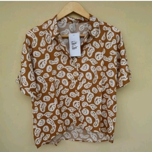 NEW SALE Colorbox Kemeja Crop Top