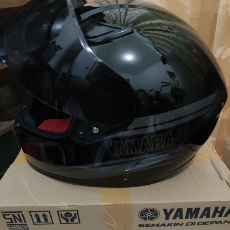 Helm Fullface yamaha sport ( vixion ,Byson,R15)