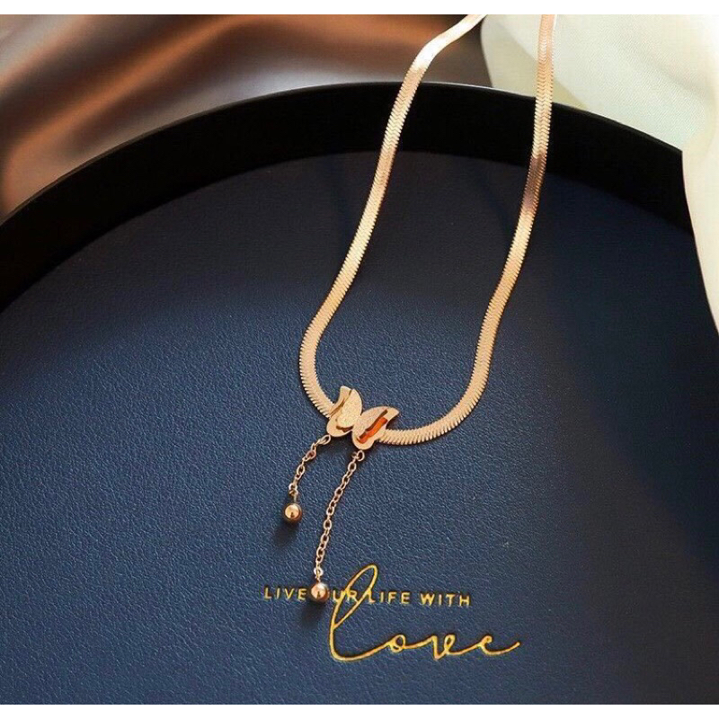 Kalung Gepeng Kupu-Kupu Titanium Anti Karat