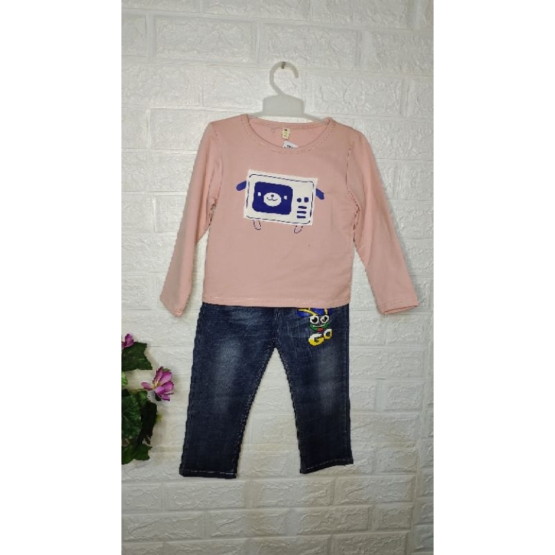 ONE SET ANAK PEREMPUAN LENGAN PANJANG BAWAHAN PANJANG LEVIS/ONE SET ANAK PEREMPUAN MOTIF PANDA