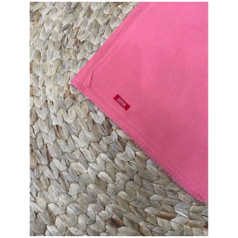 Zoya Minar Scarf Segiempat Polos