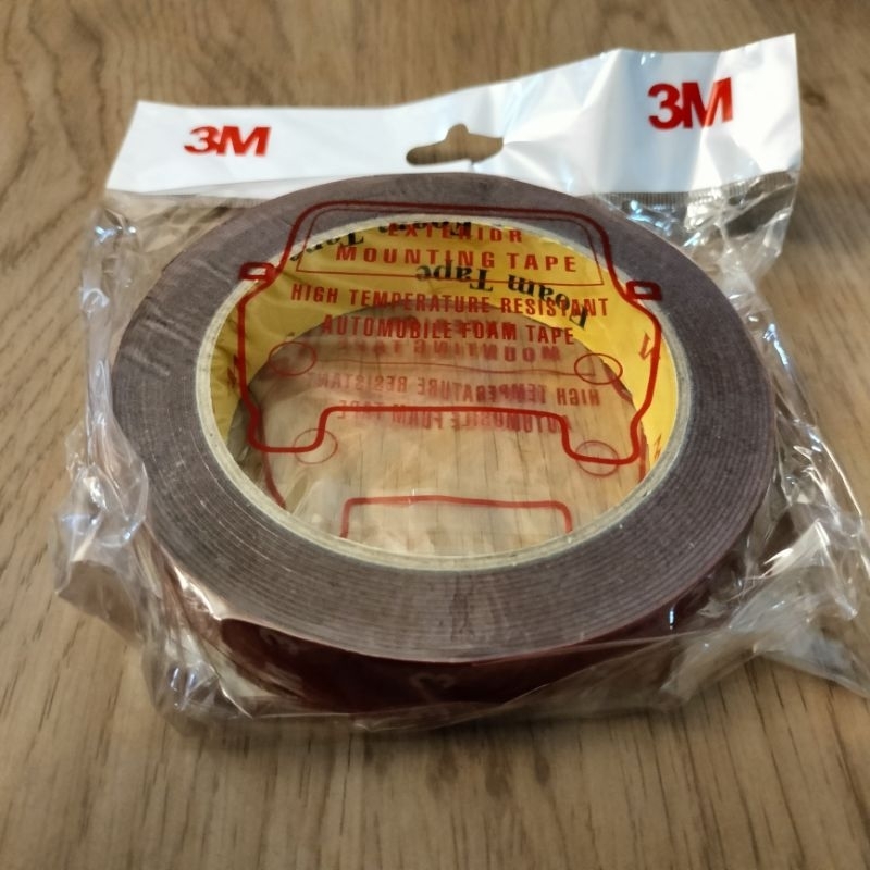 

DOUBLE TAPE PEREKAT 2 SISI 3M MERAH