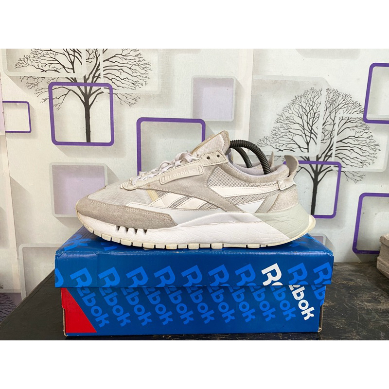 reebok classic leather legacy size 42