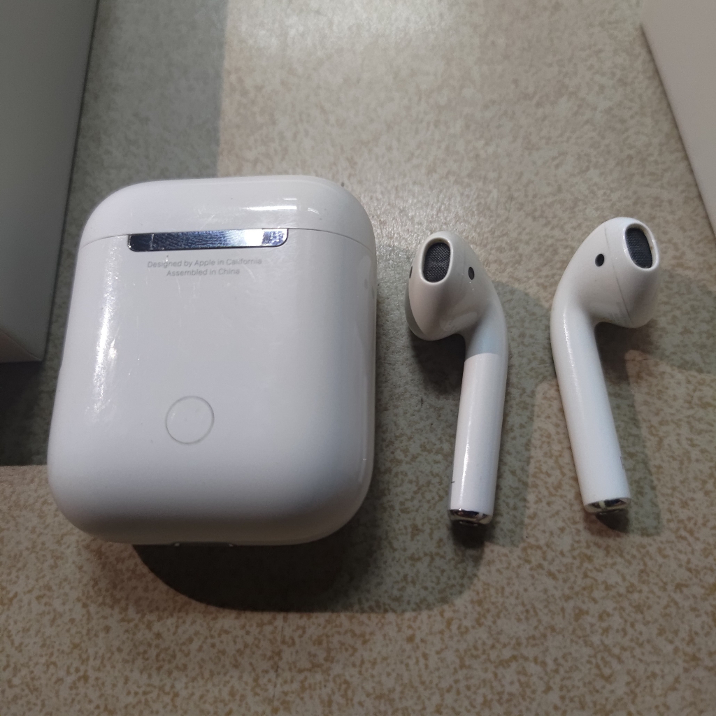 Apple Airpods MV7N2ID/A With Charging Case Garansi Resmi