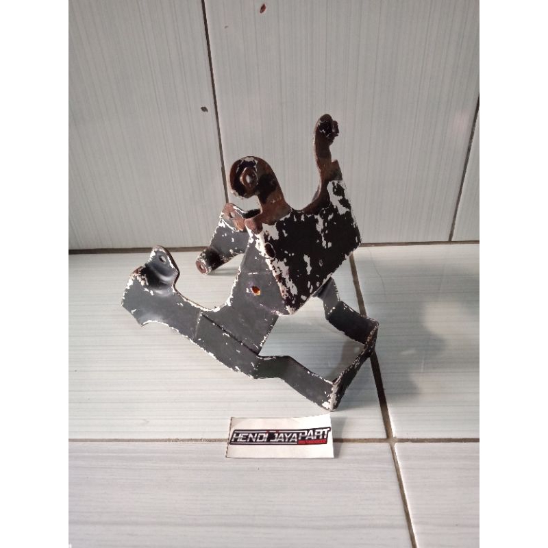 Dudukan Braket Pangkon Dasi Panel Dada Depan Yamaha F1zr Fizr Fisr FIZ R Original Second