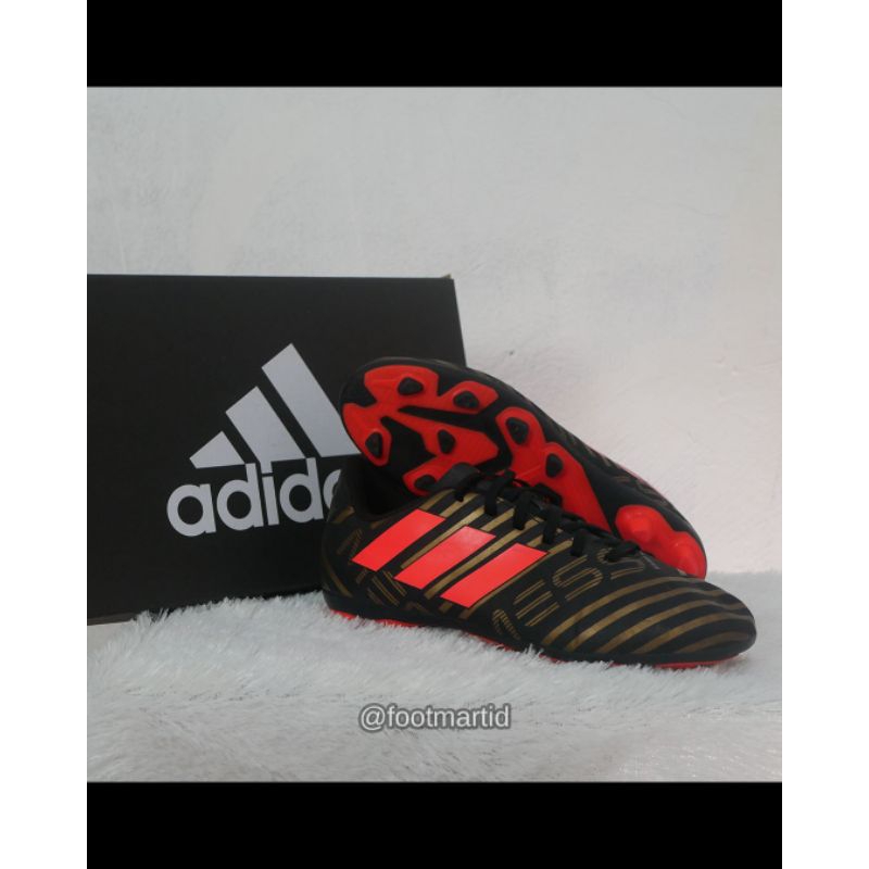 Paket 2 Pcs Sepatu Bola Adidas Second Original