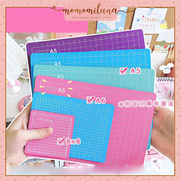 

Cutting Mat ukuran A5 (22 cm x 15 cm) Alas Potong Kertas Sticker Cutting Board Soft papan potong stiker