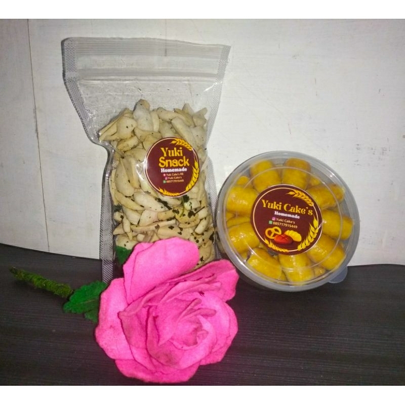 

paket 2 (nastar 400 g + basreng 250 g )