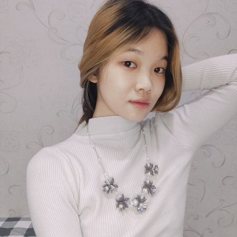 Dove Matte Cassandra Flowery Pearl Necklace Kalung Panjang Hijab Bunga Mutiara Dop Flower