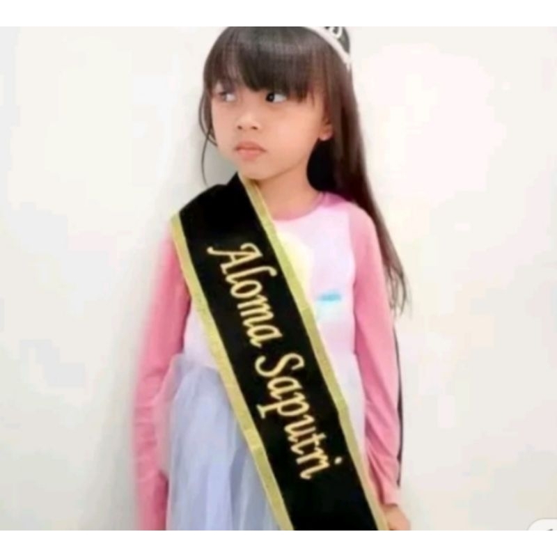 SLEMPANG WISUDA BAHAN BLUDRU UKURAN ANAK TK/PAUD ,SD FREE BORDIR