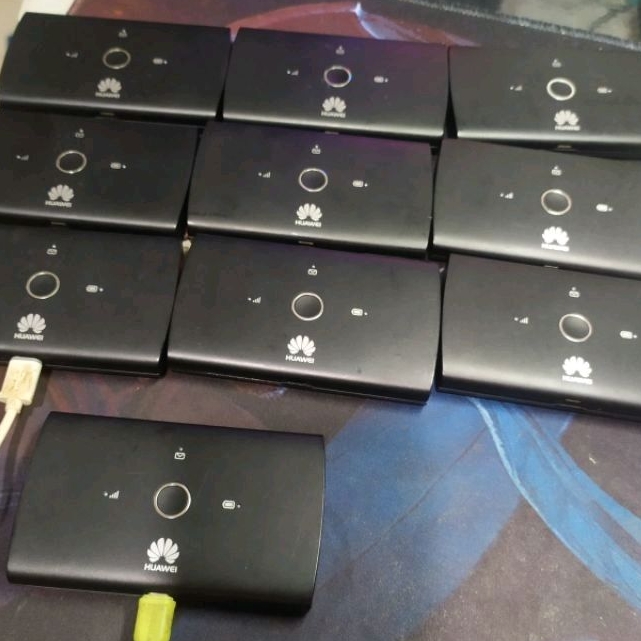 [BEKAS] FullMod Modem Wifi Mifi Huawei E5673 E5673s-609 Unlock 4G 3G All Operator Support 4G 900mhz