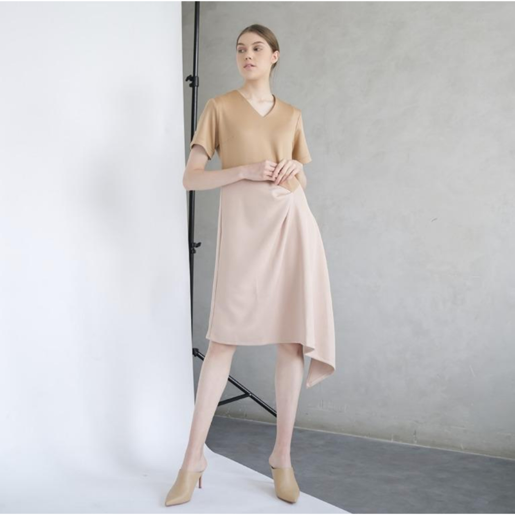 POSH THE LABEL DRESS PRELOVED