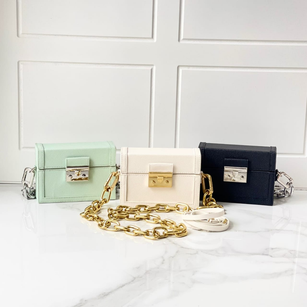 CNK Chain Strap Boxy Bag(C1524)