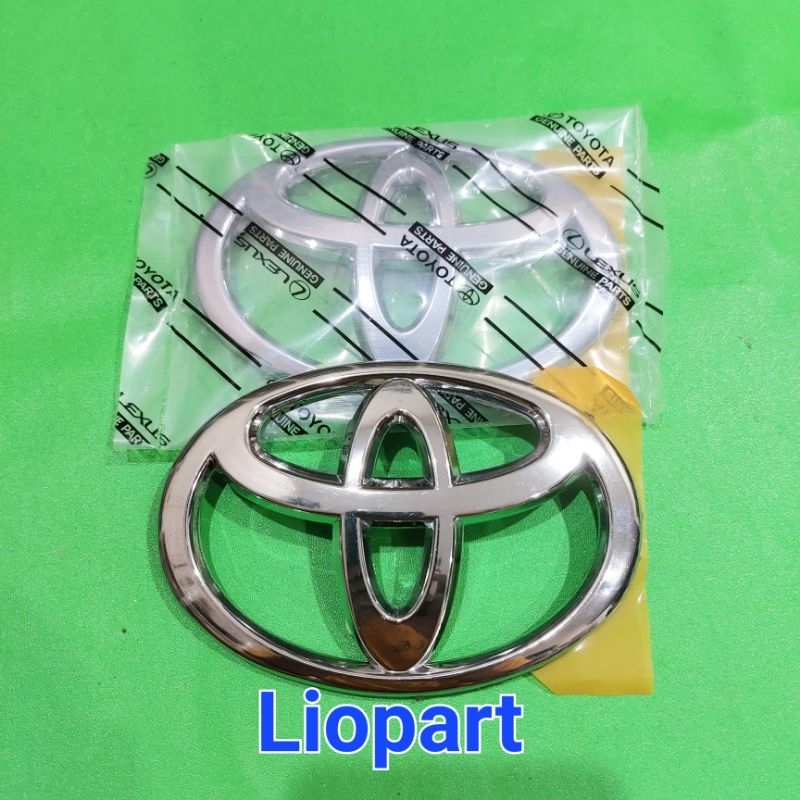 emblem logo Toyota 13 cm kap mesin Agya // Rush 2018 // Avanza belakang original
