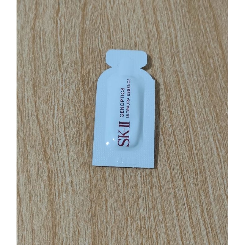 SKII SK2 GENOPTICS AURA SACHET (GLOWING)