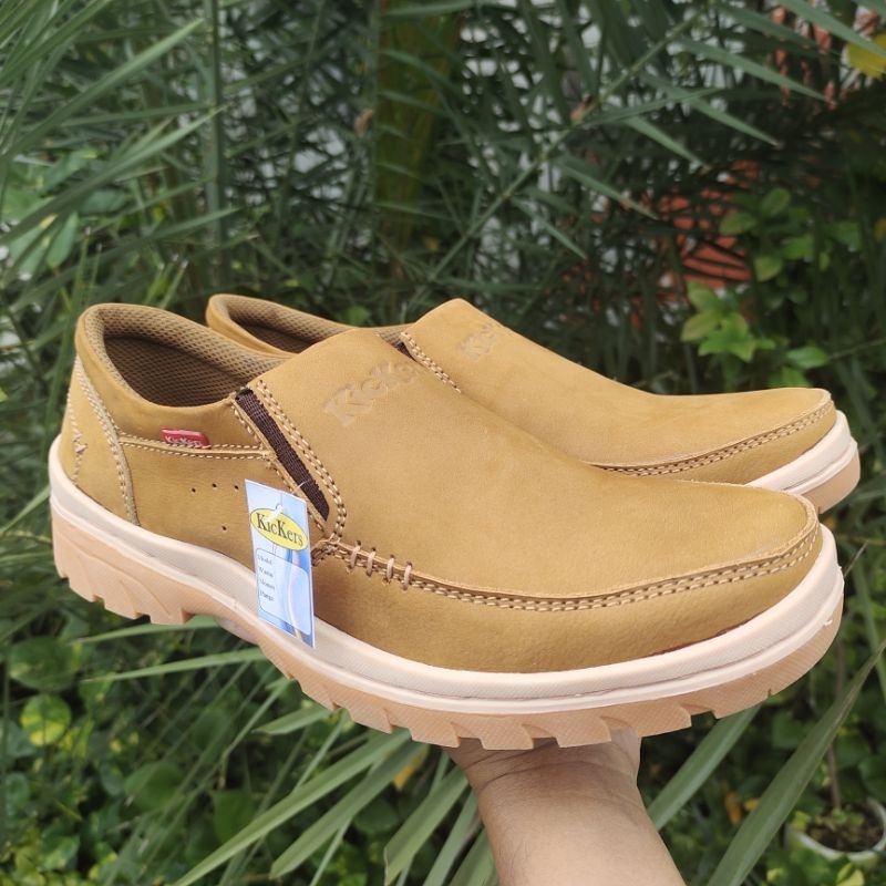 Kickers Sepatu Casual Kasual Pria Bahan Kulit Asli Slip On Elegan Murah F32