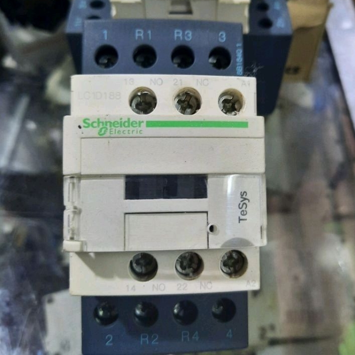 kontaktor schneider lc1d188 4pole