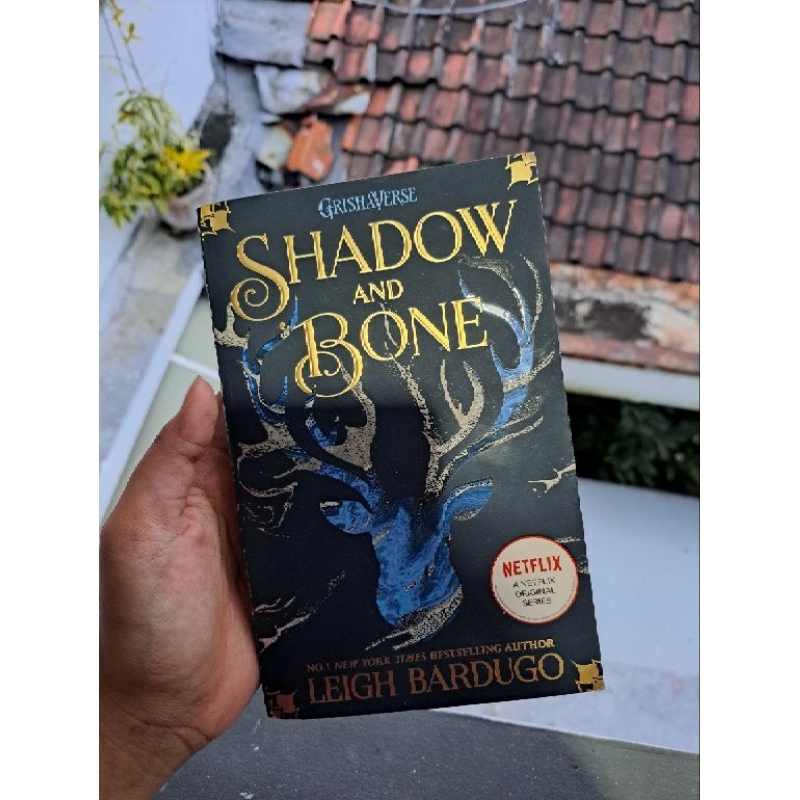 shadow and bone trilogy preloved