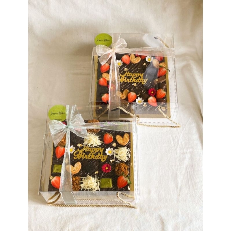 

Premium Fudgy Brownies - Birthday Hampers