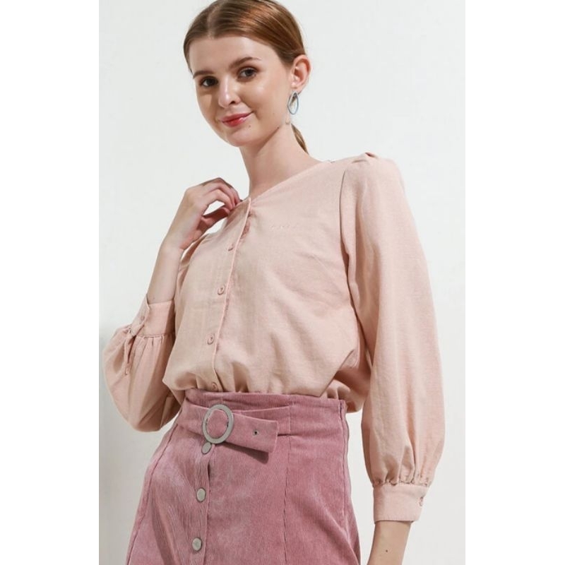 BLOUSE EXIT