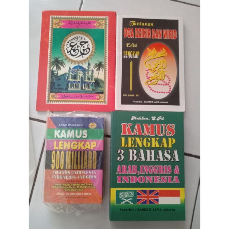 

juzamma,tuntunan doa & dzikir,kamus kecil BHS inggris 900 miliar,kamuslengkap 3 bhsa.Arab,inggris & Indonesia.