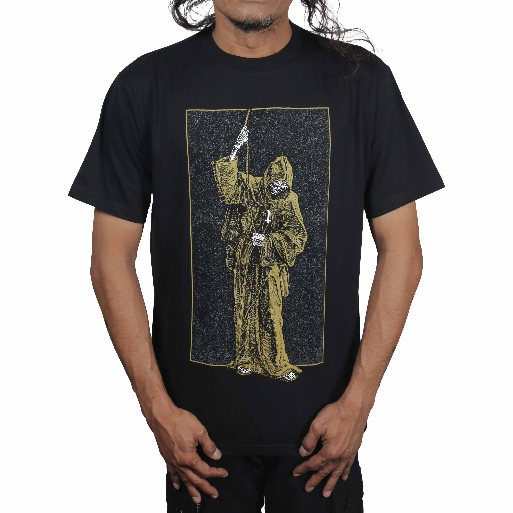 Heretic - T-shirt - Hanging