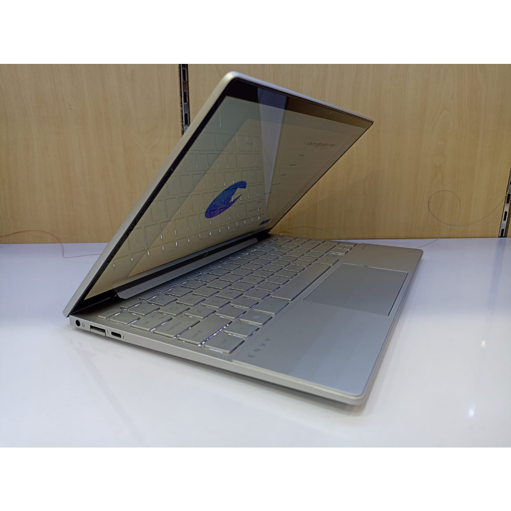 Laptop slim Hp Envy 13 Intel core I5 1135G7  16GB 512GB SSD FHD IPS Touch FP WINDOWS 11 HOME